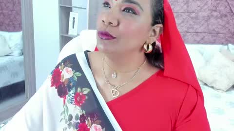 Snapshot of _lakshmi_hotx chatting on February 25, 2:48 pm NAILHA SAJANI online show from February 25, 2:48 pm
