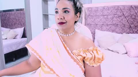 Snapshot of _lakshmi_hotx chatting on February 7, 3:08 pm NAILHA SAJANI online show from February 7, 3:08 pm