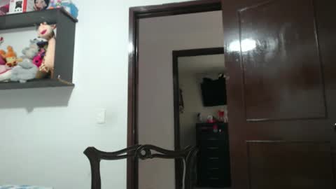 Lauren 3 online show from March 17, 2:22 pm