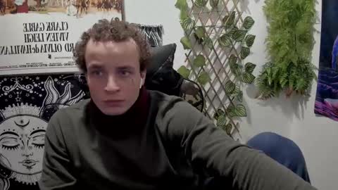 Snapshot of _layne chatting on March 3, 3:54 pm Layne online show from March 3, 3:54 pm