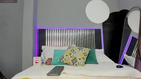  L E M M O N  online show from March 8, 2:43 pm