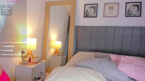 Lia 3 online show from May 3, 10:38 pm