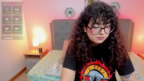 Snapshot of _lilly_miller chatting on September 11, 3:24 pm Liily online show from September 11, 3:24 pm