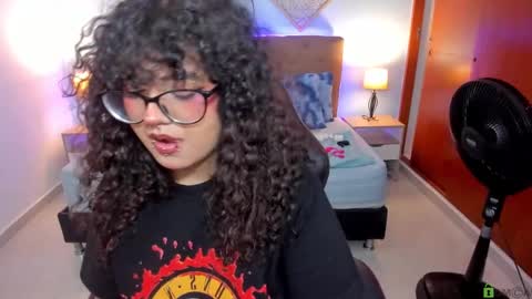 Snapshot of _lilly_miller chatting on September 19, 8:23 pm Liily online show from September 19, 8:23 pm