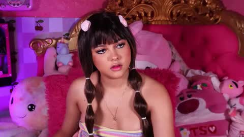 _little_glrl_ online show from April 15, 5:55 am