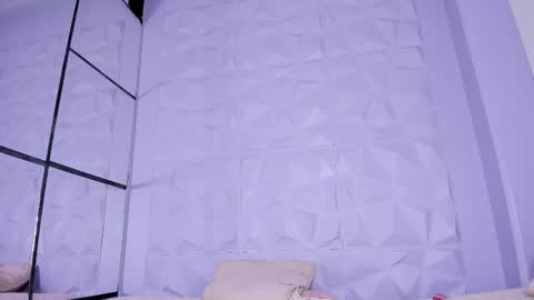 Anna online show from November 19, 7:01 pm