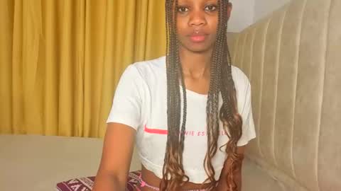 Littlevenus online show from November 29, 11:23 pm