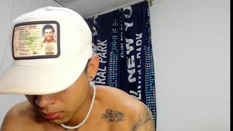 _logan_colton_ online show from December 14, 11:22 pm