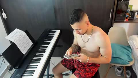 logan online show from November 24, 1:32 pm