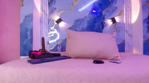 Lorrayne online show from October 28, 12:06 pm