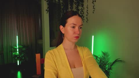 Snapshot of _lovely_lady chatting on October 19, 2:33 pm Alice online show from October 19, 2:33 pm
