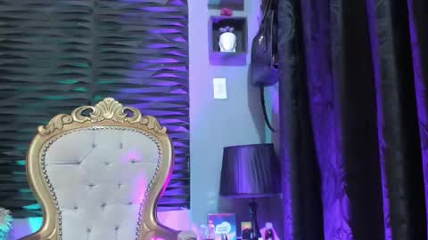 _lustyles_ online show from January 18, 8:45 am