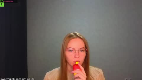 Welcome guys  Pleasure to see you all here  My name is Lysafeta and MichaelaTip menu is active Private is open  online show from October 24, 5:08 am