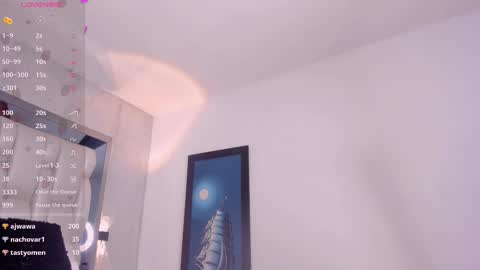 Snapshot of _lyuhasvart chatting on March 12, 10:17 pm online show from March 12, 10:17 pm