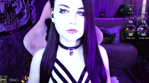 Mia online show from February 11, 6:17 am