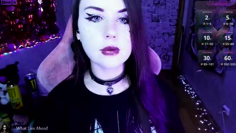 Mia online show from February 24, 7:50 pm