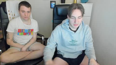 Snapshot of _maelstrom_ chatting on December 8, 6:17 pm _maelstrom_ online show from December 8, 6:17 pm