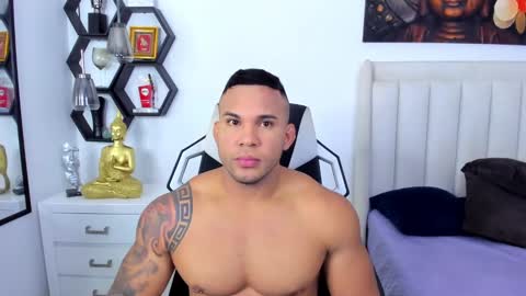 Snapshot of _matthew_santos_ chatting on September 10, 12:11 am _matthew_santos_ online show from September 10, 12:11 am