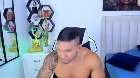 _matthew_santos_ online show from October 13, 8:22 pm