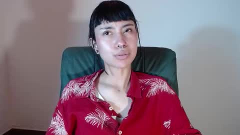 Mavis  online show from October 20, 8:36 pm