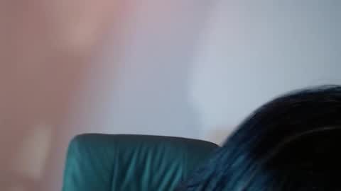 Mavis  online show from October 19, 8:35 pm