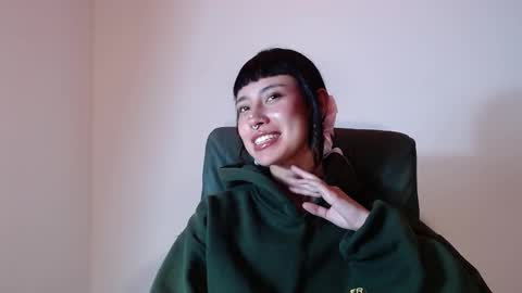 Mavis  online show from October 3, 7:55 pm