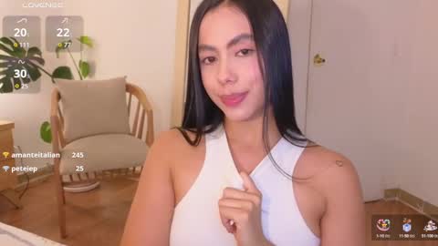 Snapshot of _megaan__ chatting on March 5, 10:54 pm Megan online show from March 5, 10:54 pm