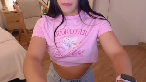 Snapshot of _megaan__ chatting on February 24, 8:36 pm Megan online show from February 24, 8:36 pm