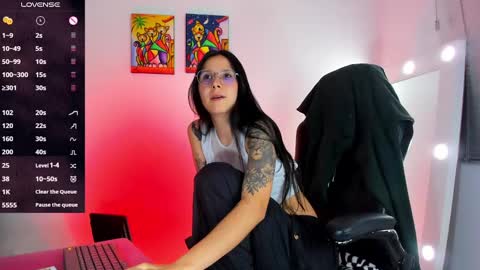 Snapshot of _megganjobs chatting on February 13, 1:40 am Juli online show from February 13, 1:40 am