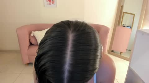  MIa blue 18  online show from March 29, 6:42 pm