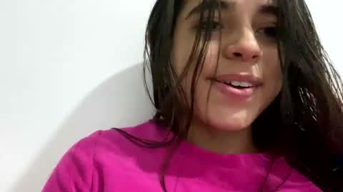  MIa blue 18  online show from April 6, 4:57 am