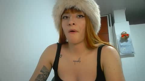 Mia-foster online show from January 14, 9:01 pm