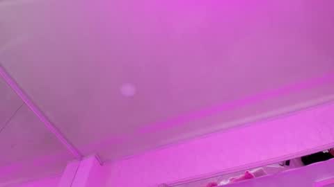 Snapshot of _mia_sweett chatting on February 3, 2:03 am MIA online show from February 3, 2:03 am