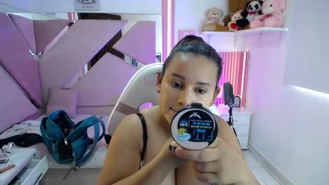  Mia  online show from October 7, 12:45 pm