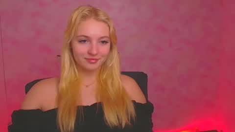 Snapshot of _mila_la_ chatting on January 2, 12:35 pm Melanie online show from January 2, 12:35 pm