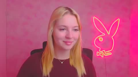 Melanie online show from November 7, 12:51 pm