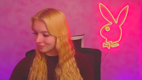 Snapshot of _mila_la_ chatting on January 14, 10:27 am Melanie online show from January 14, 10:27 am