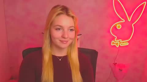 Snapshot of _mila_la_ chatting on March 1, 4:11 pm Melanie online show from March 1, 4:11 pm