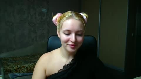 Melanie online show from December 5, 12:47 pm