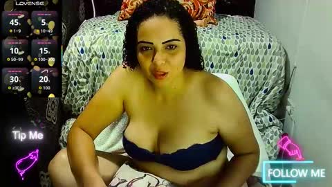 _milf_naughty online show from January 9, 3:12 am