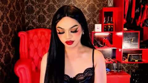 Raven Strauss online show from September 9, 5:24 pm