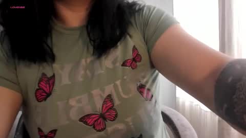 _miss_coco_ online show from November 23, 1:53 pm