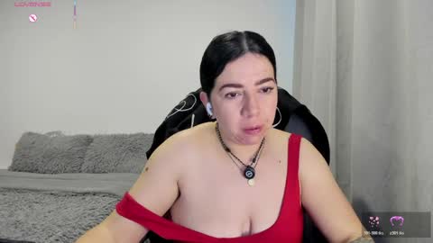 _miss_coco_ online show from April 12, 11:14 am