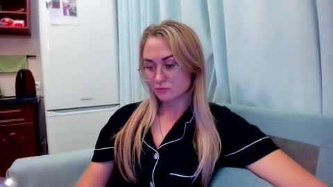 Eva online show from October 16, 7:56 pm