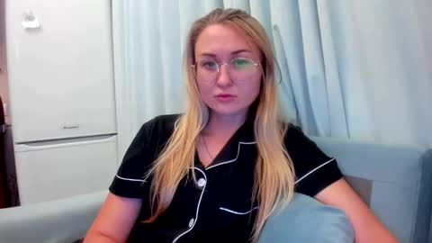 Eva online show from September 25, 7:21 pm