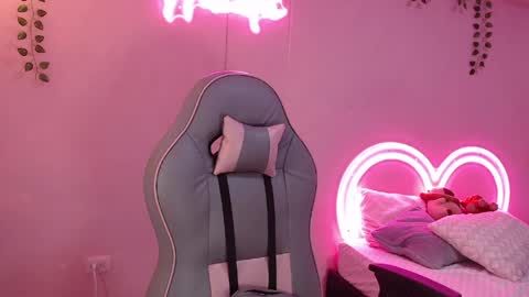 Hinata 3 online show from March 26, 5:18 pm