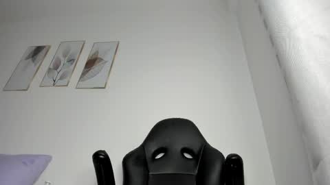 _molly_rosse_ online show from May 23, 12:23 pm
