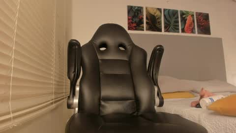 _molly_rosse_ online show from March 31, 12:38 pm