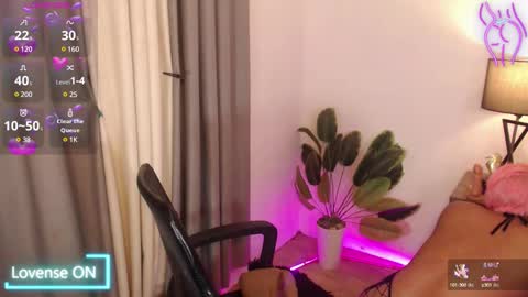 Snapshot of _morganmoore_ chatting on February 3, 2:25 am MORGAN KEEP ON FOLLOWING online show from February 3, 2:25 am