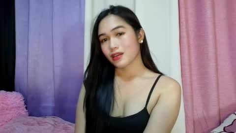 monica online show from April 5, 7:05 am
